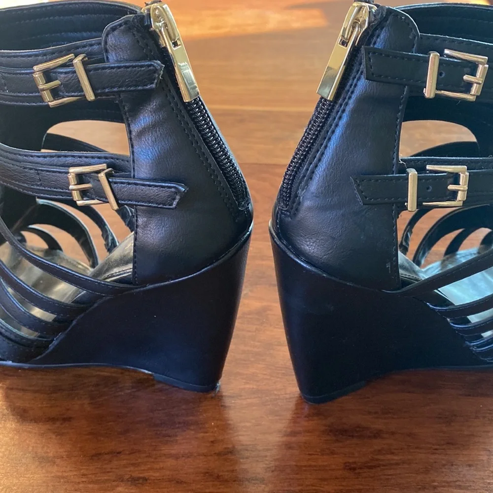 Express Strappy Wedge Sandals - Black - 7
